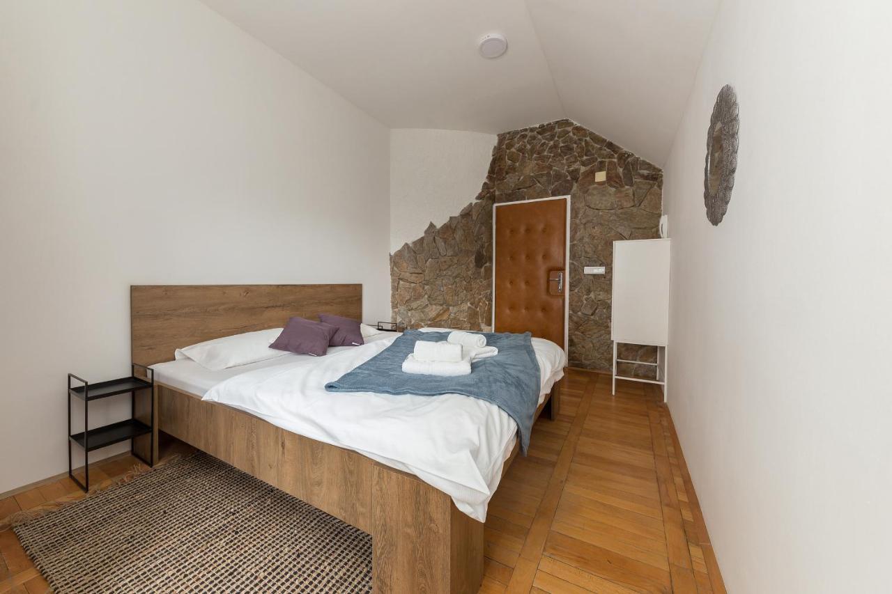Apartment Gong Любляна Экстерьер фото